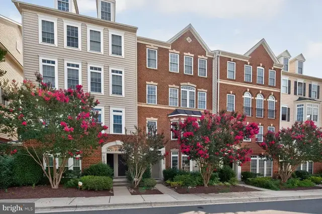 630 Pelican Ave #630, Gaithersburg