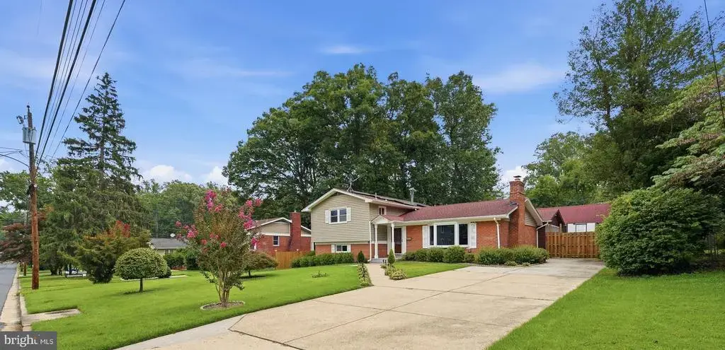7305 Brookcrest Pl, ANNANDALE