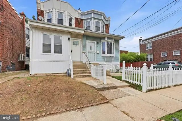 23 Rhodes Ave, Darby