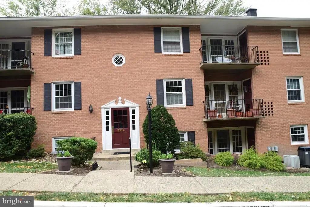 3814 Lyndhurst Dr #103, FAIRFAX