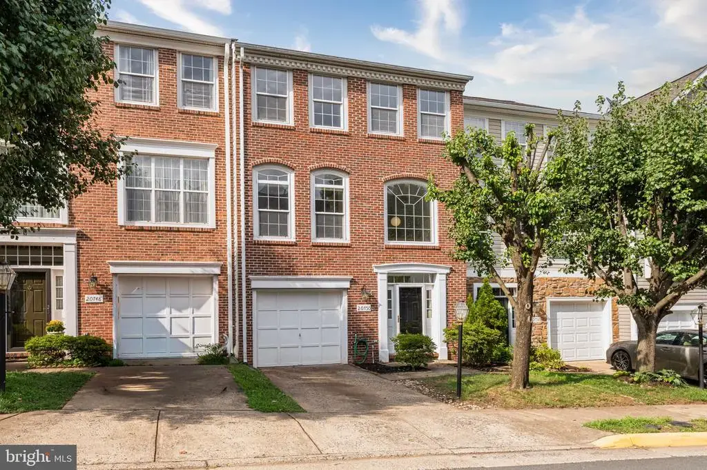 20750 Bridalveil Falls Ter, STERLING