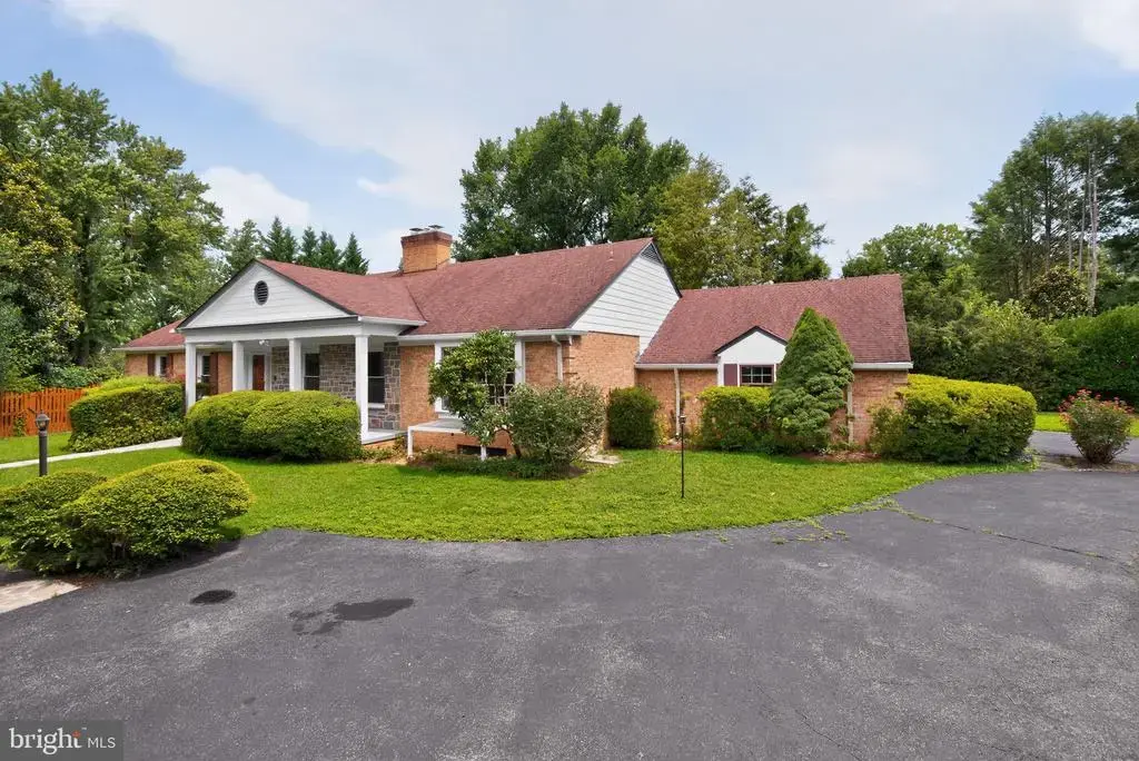 9612 Annlee Ter, BETHESDA