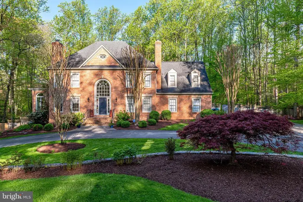 6528 Heather Brook Ct, MCLEAN