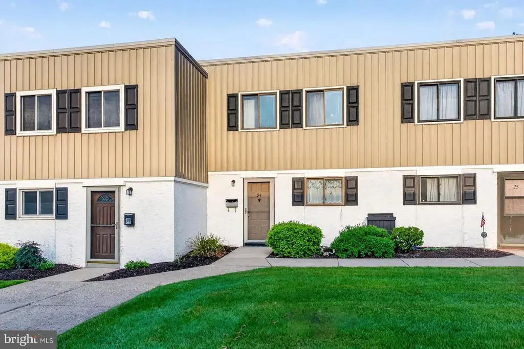 24 Fords Edge, ROYERSFORD