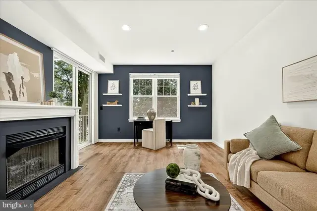 1645 International Dr #108, Mclean