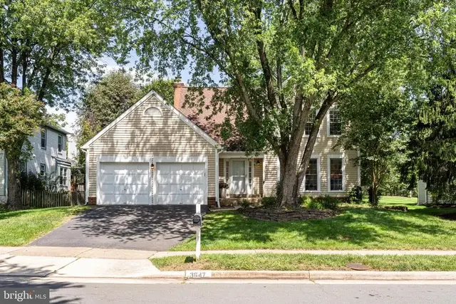 3647 Beech Down Dr, Chantilly