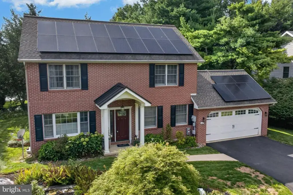 109 Farmstead Cir, LEBANON