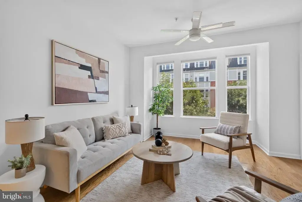 2665 Prosperity Ave #318, FAIRFAX