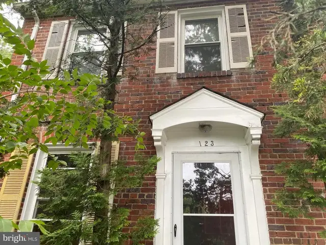 123 S Glebe Rd, Arlington