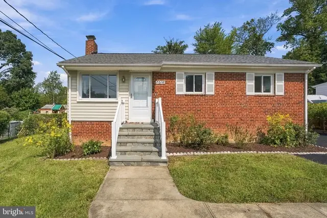 7018 Strathmore St, Falls Church