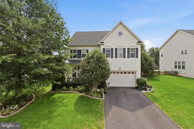 25 Charter Gate Dr, Fredericksburg