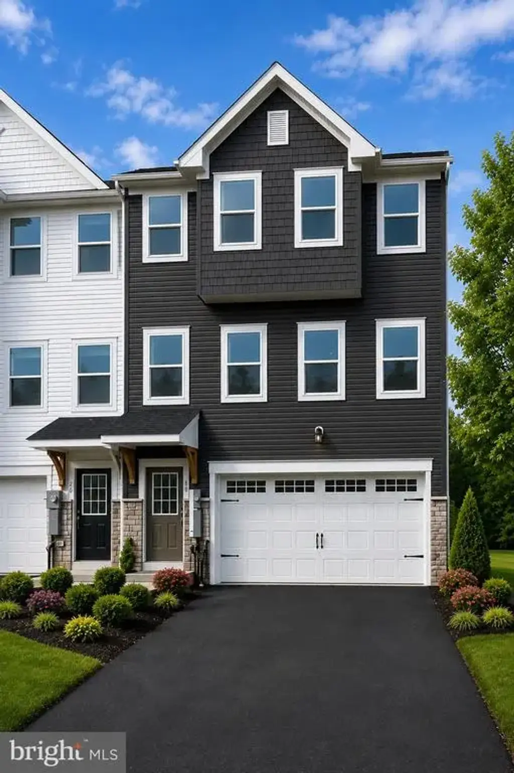 16 Lyriq Ct, INWOOD