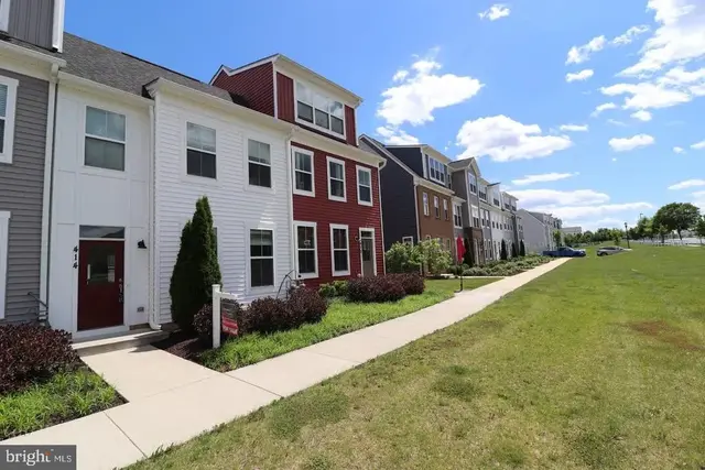 414 Waverley, Frederick