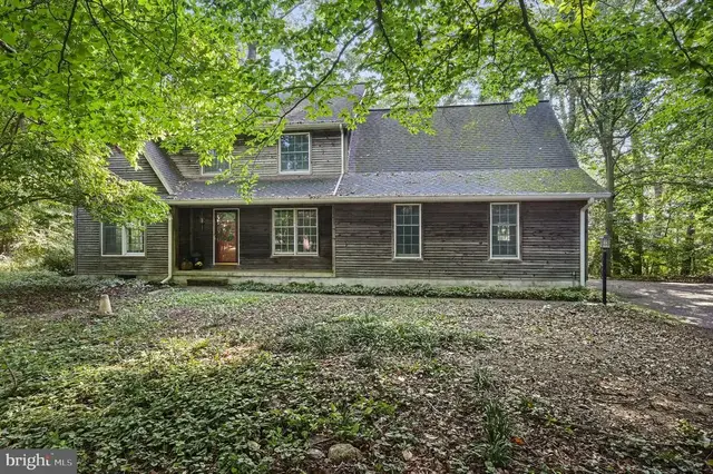 202 Golden Oak Dr, Camden Wyoming