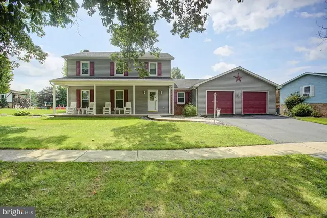 610 Westover Rd, Shippensburg