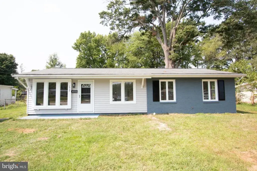 7928 Russell Rd, ALEXANDRIA