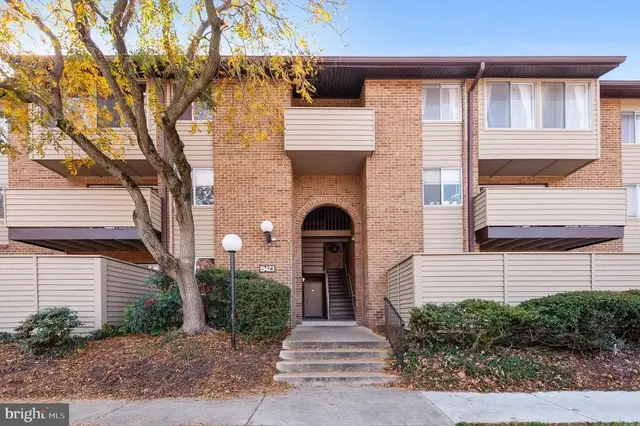 19423 Brassie Pl #201, Montgomery Village