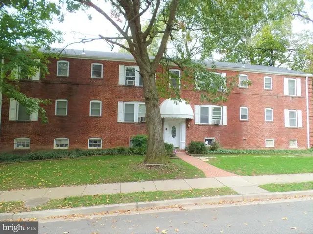 1400 N Kenilworth St #4, Arlington