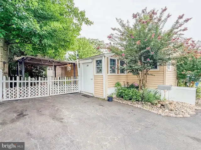 4305 Mobile Ct, Fairfax