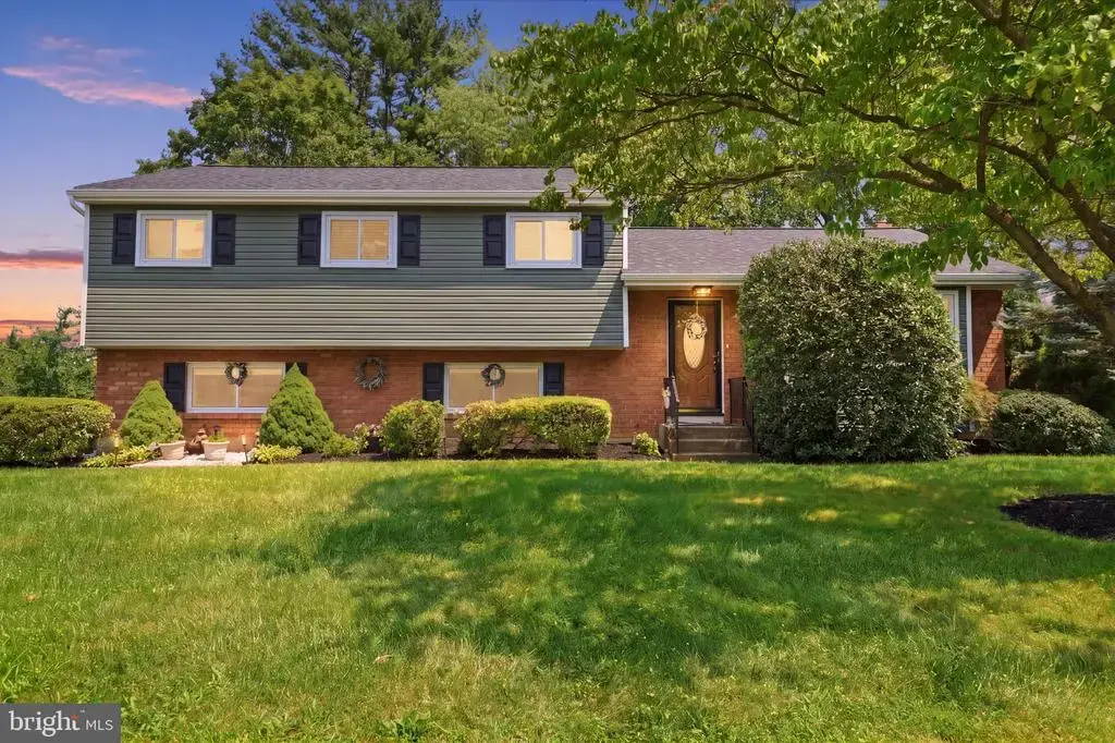 298 Hickory Rd, YARDLEY