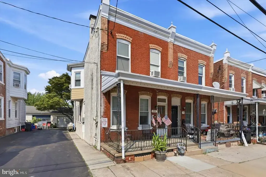 111 W 5th St, BRIDGEPORT