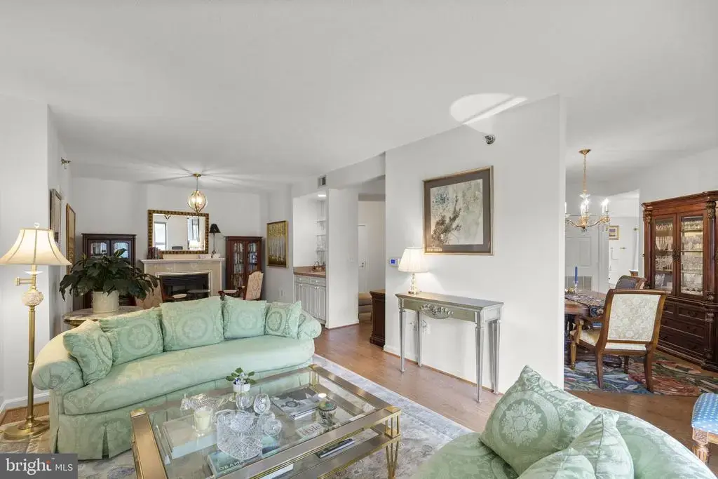 3005 S Leisure World Blvd #211, SILVER SPRING