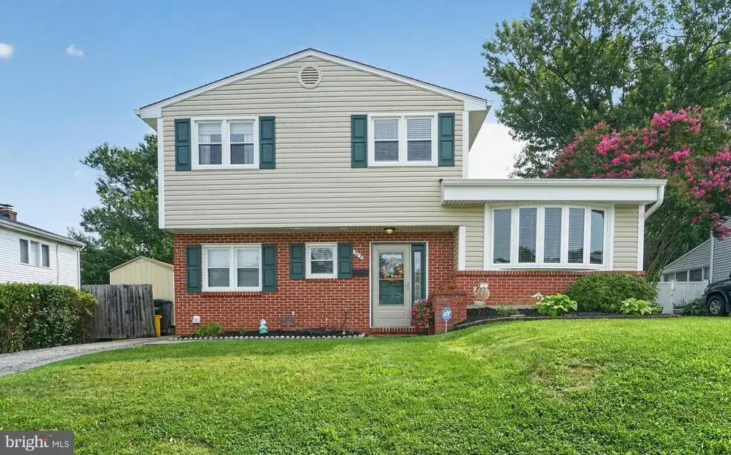 509 Southwell Rd, LINTHICUM HEIGHTS