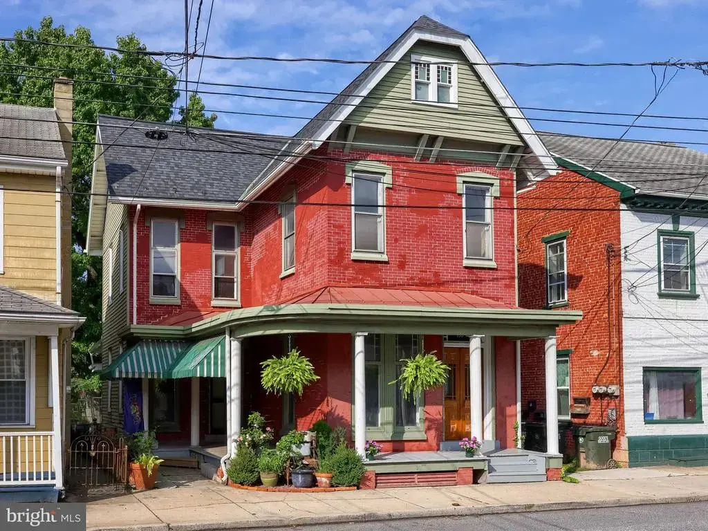 130 S Main St, MANHEIM