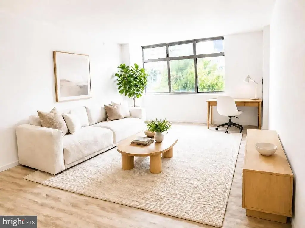 7111 Woodmont Ave #516, BETHESDA
