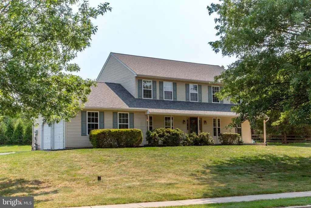 949 Scarlet Oak Dr, CHALFONT