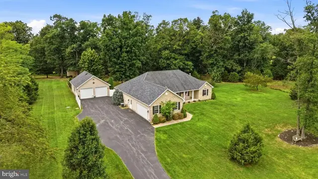 109 Christo Rey Dr, Clear Brook