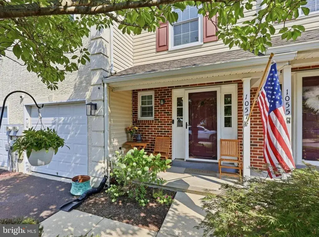 1057 Almond Dr, PHOENIXVILLE