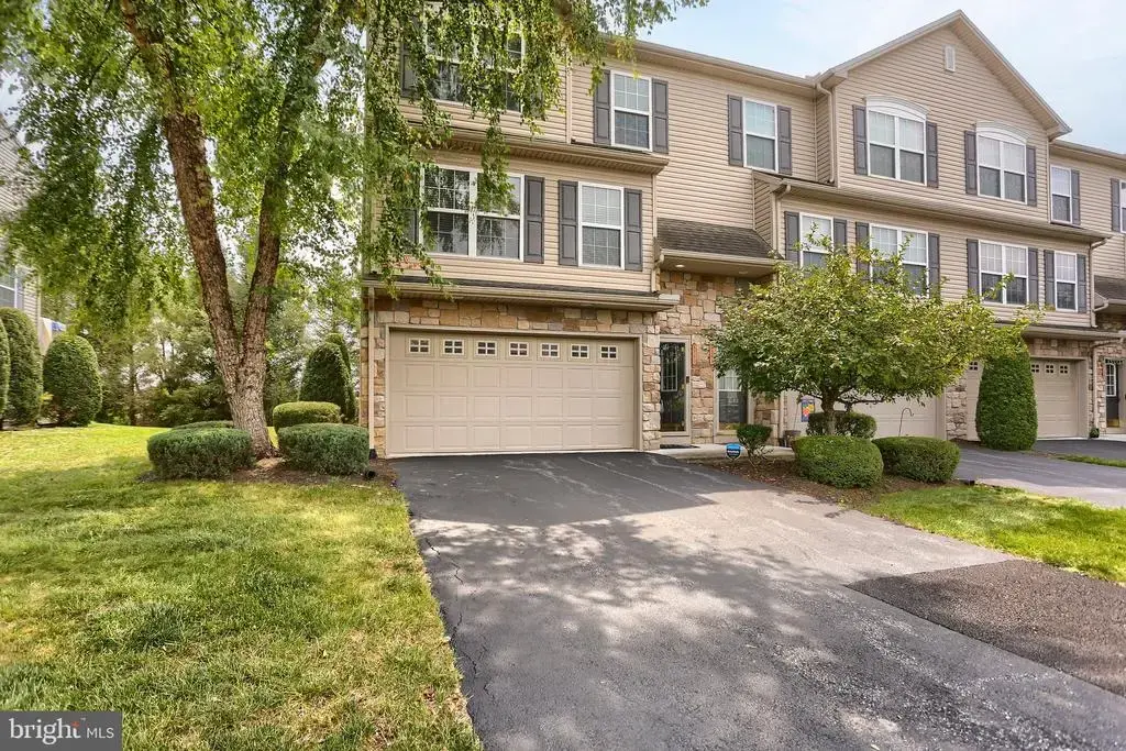 6360 Galleon Dr, MECHANICSBURG