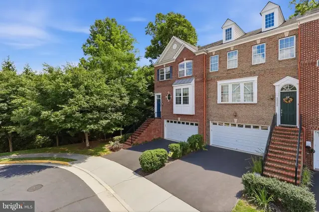 20200 Center Brook Sq, Sterling