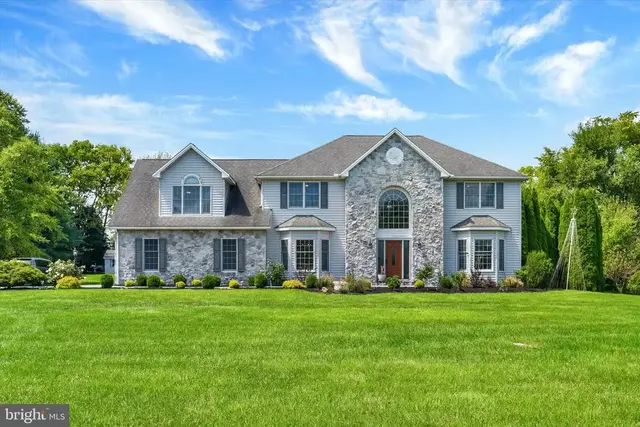 180 Meadow Ln, Mechanicsburg