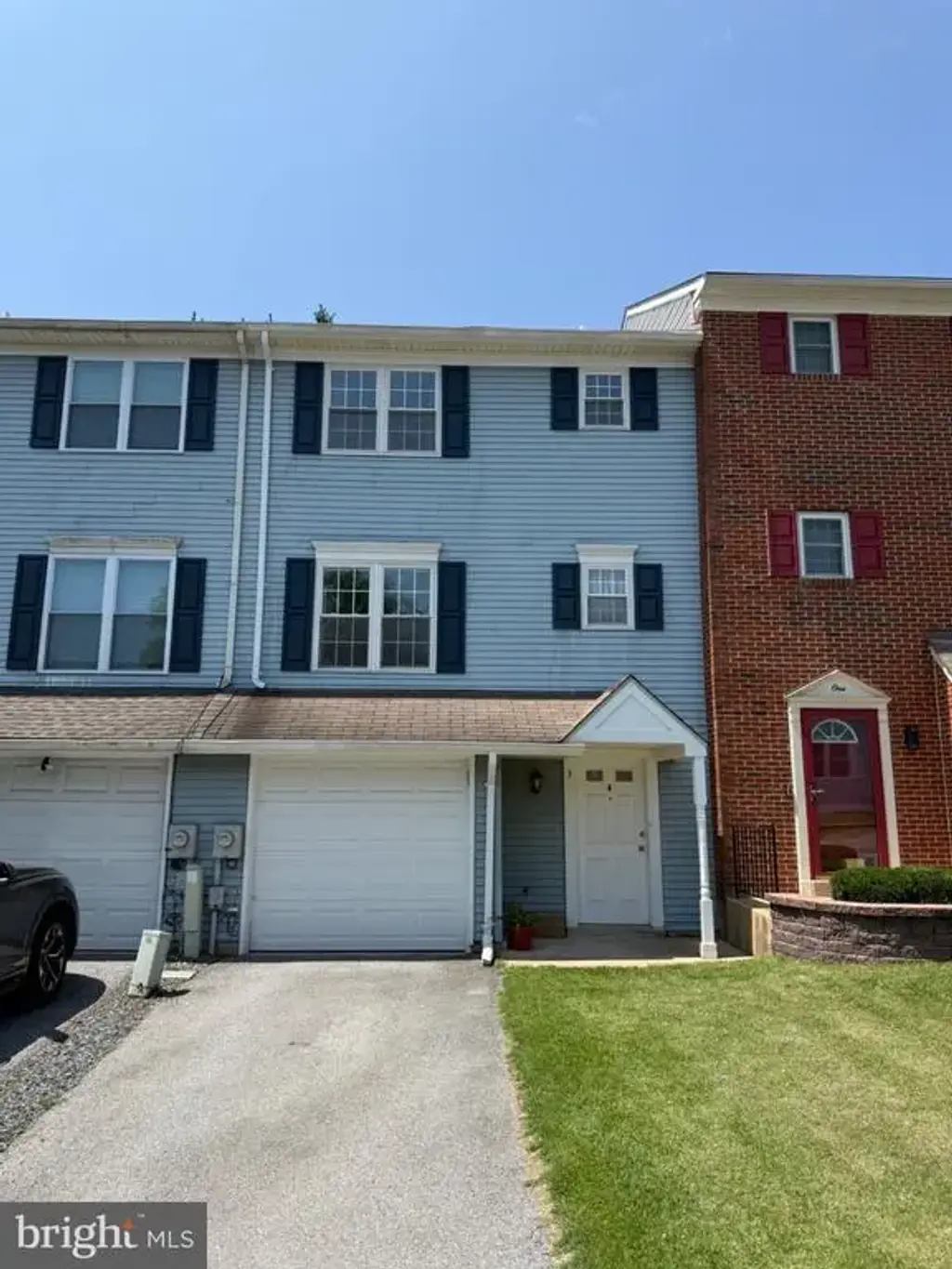 3 Ingrid Ct, WILMINGTON