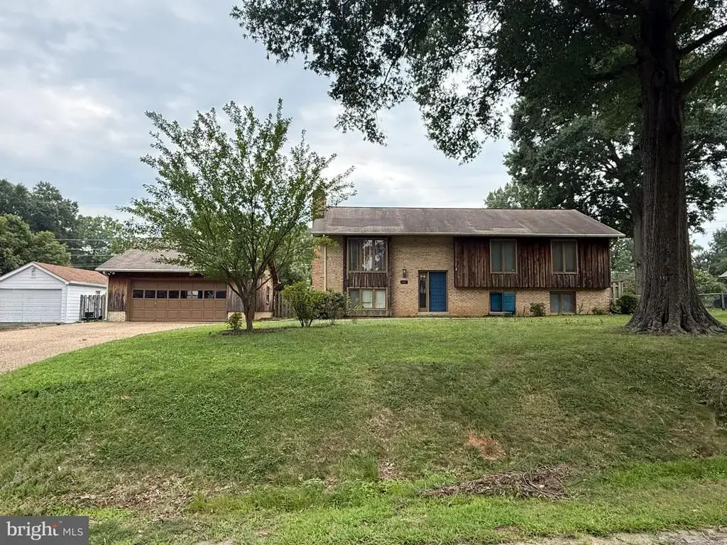 602 Galveston Rd, FREDERICKSBURG
