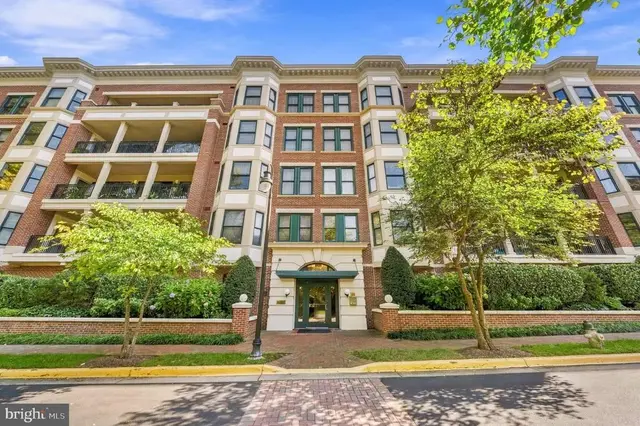 10401 Strathmore Park Ct #101, North Bethesda