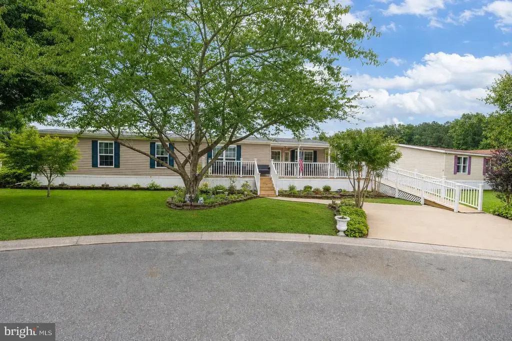 9067 Wood Thrush Ct, HEBRON
