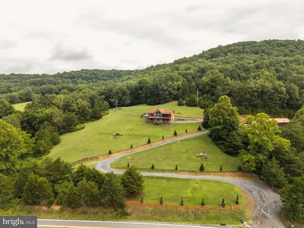 11 Crest View Dr, GREENVILLE