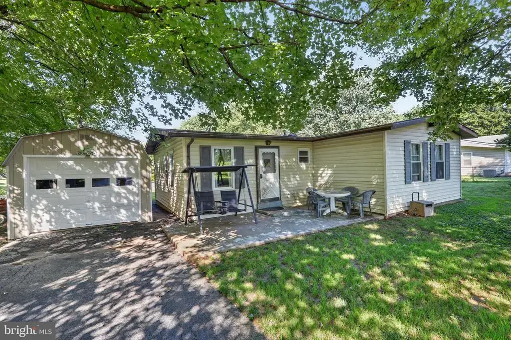 7332 Damascus Rd, GAITHERSBURG