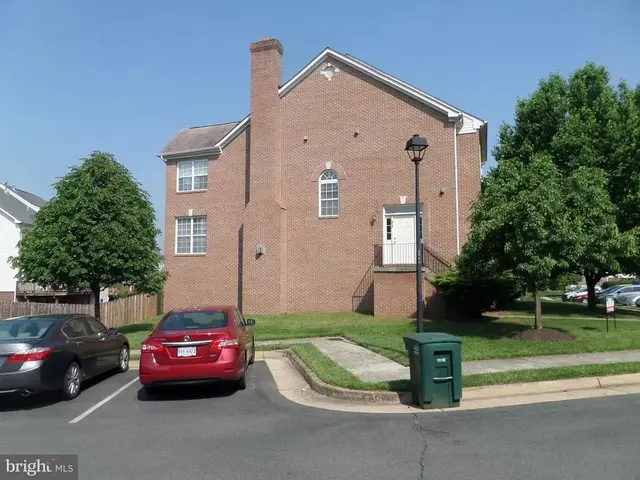 675 Mcleary Sq Se, Leesburg