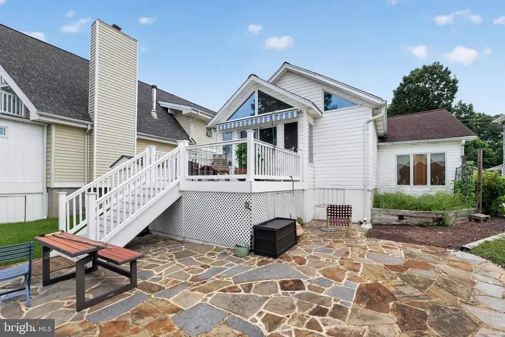1302 Shore Rd, BALTIMORE