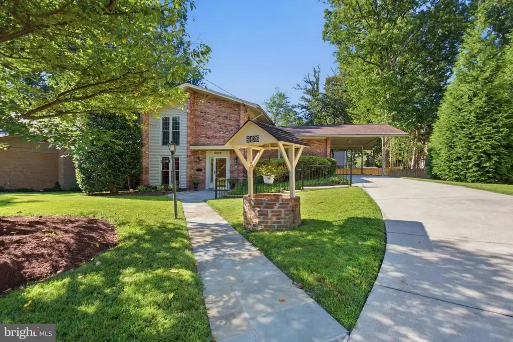6426 Hollins Dr, BETHESDA