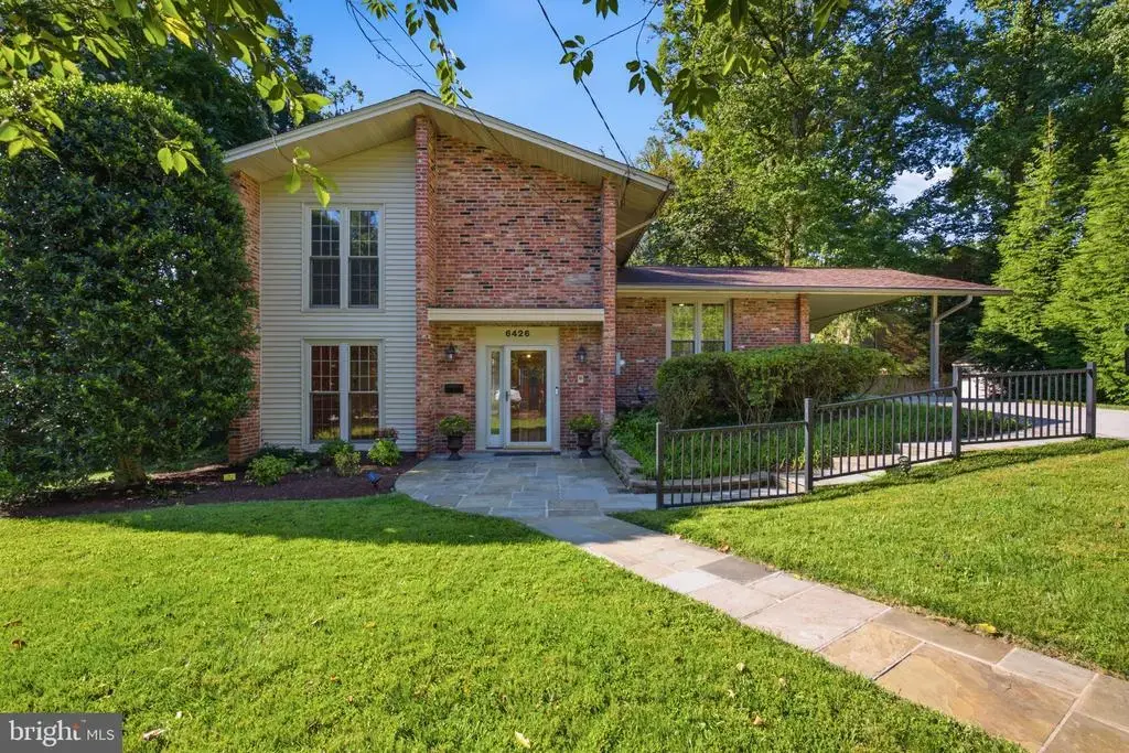 6426 Hollins Dr, BETHESDA