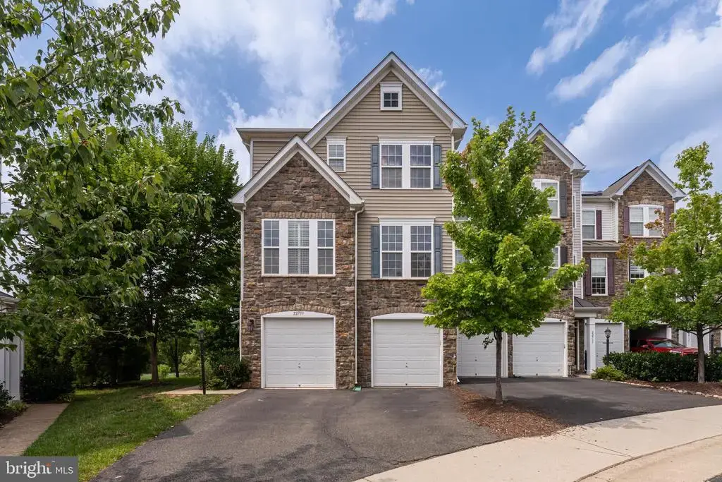 22739 Balduck Ter, BRAMBLETON