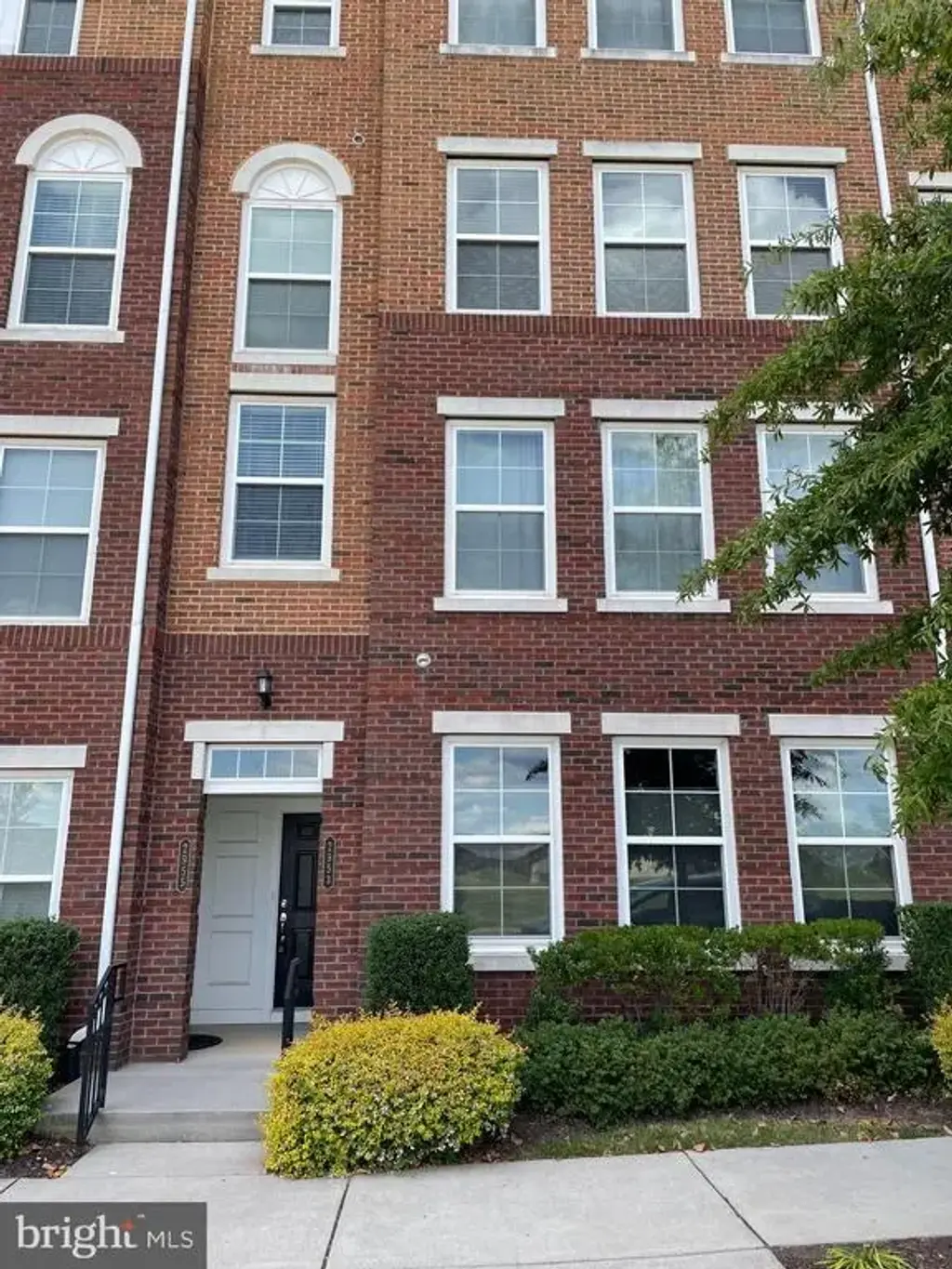 2953 Finsbury Pl #96, FAIRFAX