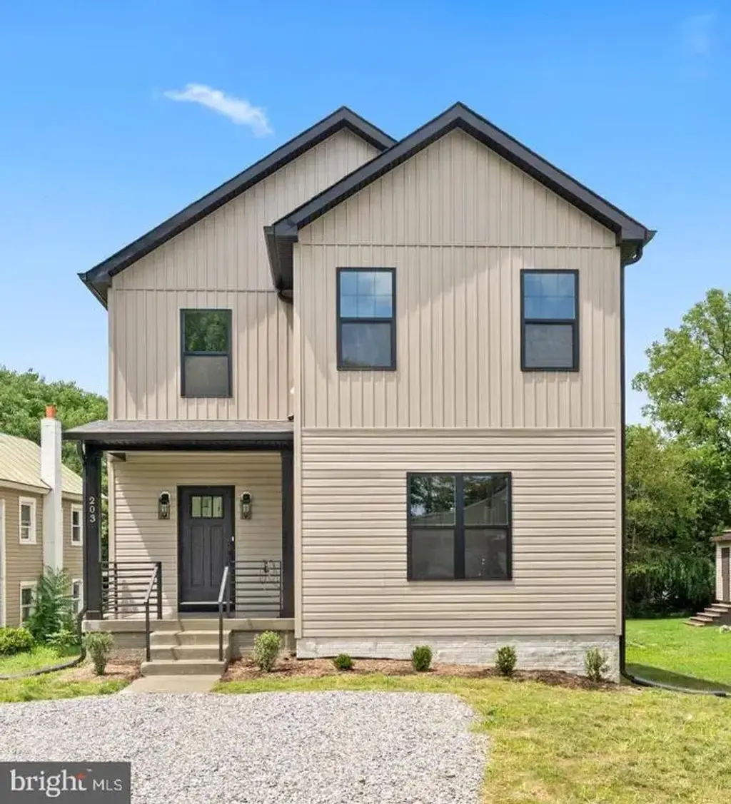 203 Jett Dr, FREDERICKSBURG