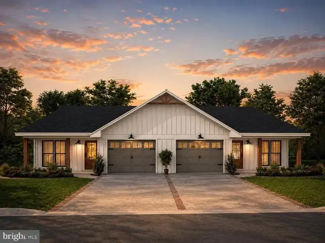 19a Forest Hill Dr, Front Royal