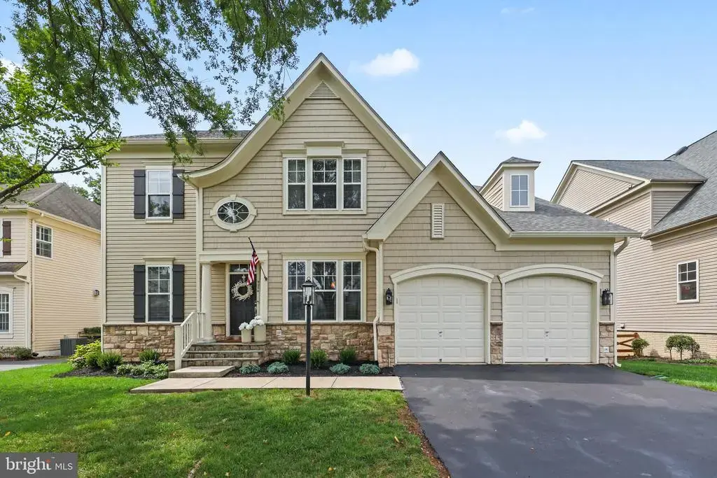 9054 Roaring Spring Loop, BRISTOW